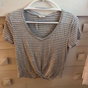 Aeropostale v-neck tee